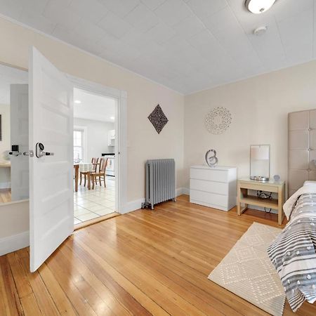 5Br 2Bh Bright & Spacious Apt In Brighton Boston Eksteriør bilde